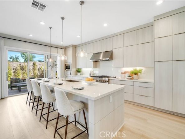 211 Wild Flower, Lake Forest (el Toro) CA 92630