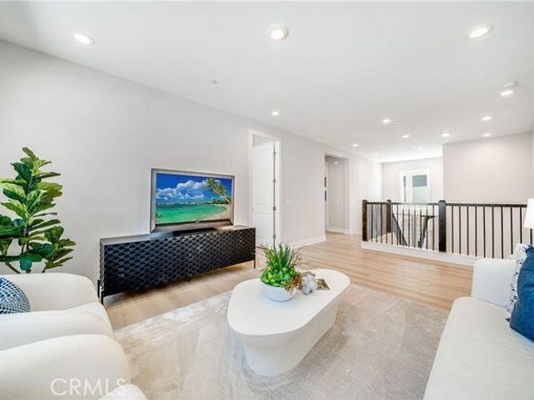 211 Wild Flower, Lake Forest (el Toro) CA 92630