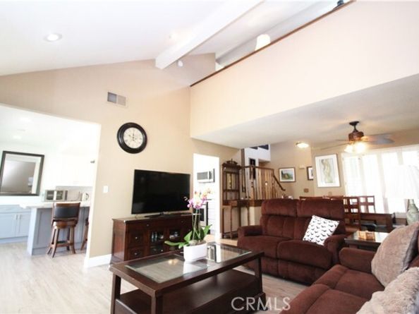25215 Avenida Pacifica 44, Lake Forest (el Toro) CA 92630