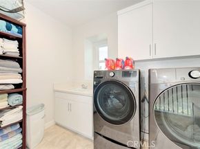 111 Edna Parkway, Lake Forest (el Toro) CA 92630