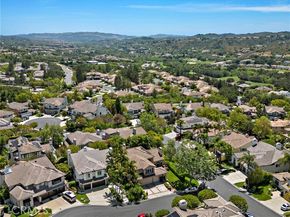 2 Stoneridge, Laguna Hills CA 92679