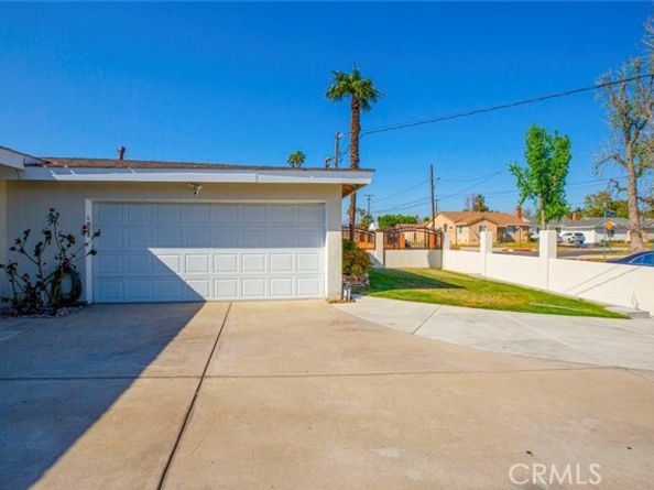 6921 Atoll Ave., North Hollywood (los Angeles) CA 91605