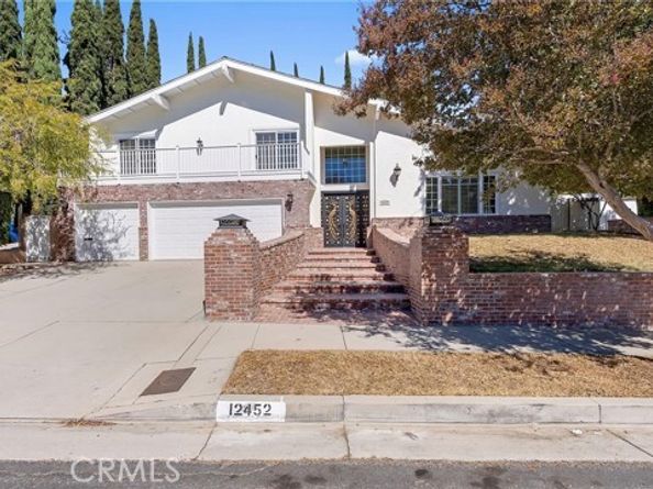 12452 Bradford, Granada Hills (los Angeles) CA 91344