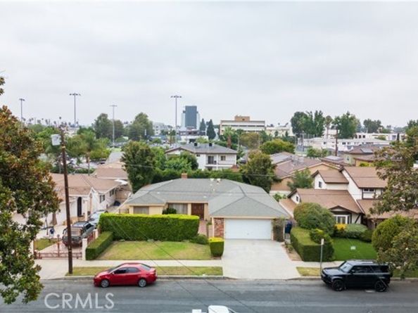 6847 Katherine Avenue, Van Nuys (los Angeles) CA 91405