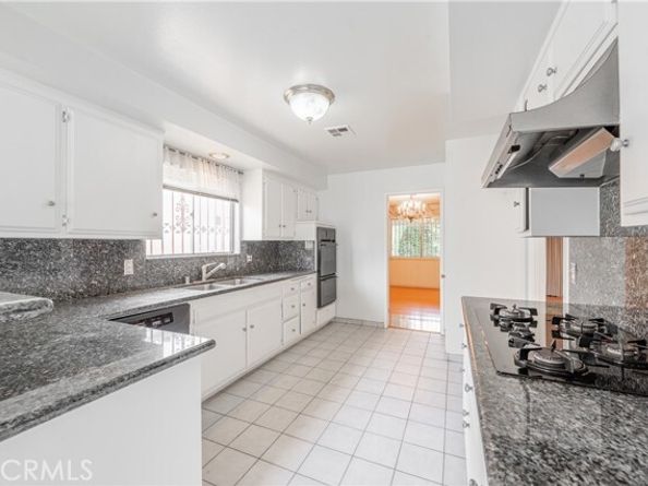 6847 Katherine Avenue, Van Nuys (los Angeles) CA 91405