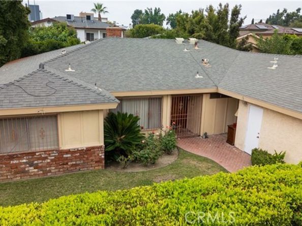 6847 Katherine Avenue, Van Nuys (los Angeles) CA 91405
