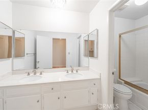 6847 Katherine Avenue, Van Nuys (los Angeles) CA 91405