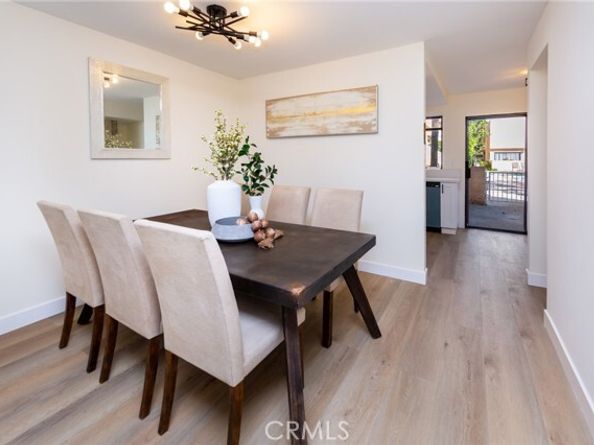 15035 Nordhoff Street 115, North Hills (los Angeles) CA 91343