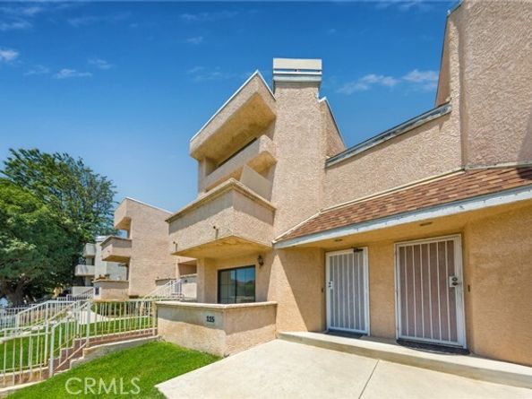 15035 Nordhoff Street 115, North Hills (los Angeles) CA 91343