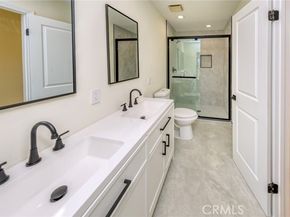 15035 Nordhoff Street 115, North Hills (los Angeles) CA 91343