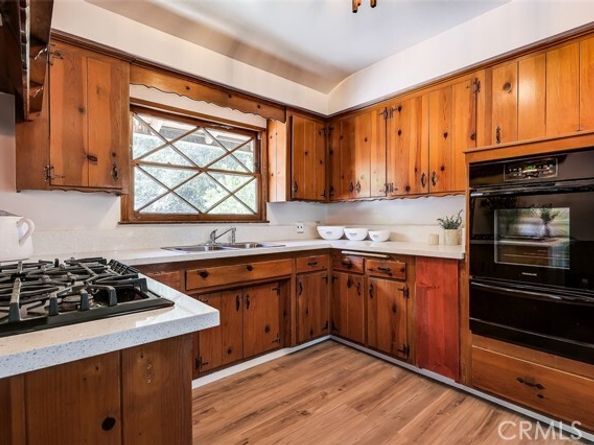 7951 Glenties Lane, Sunland (los Angeles) CA 91040