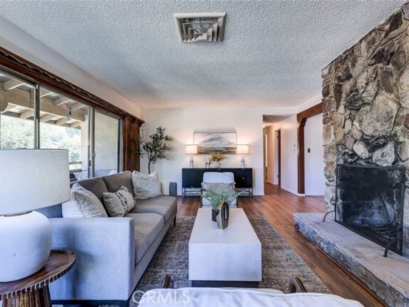7951 Glenties Lane, Sunland (los Angeles) CA 91040