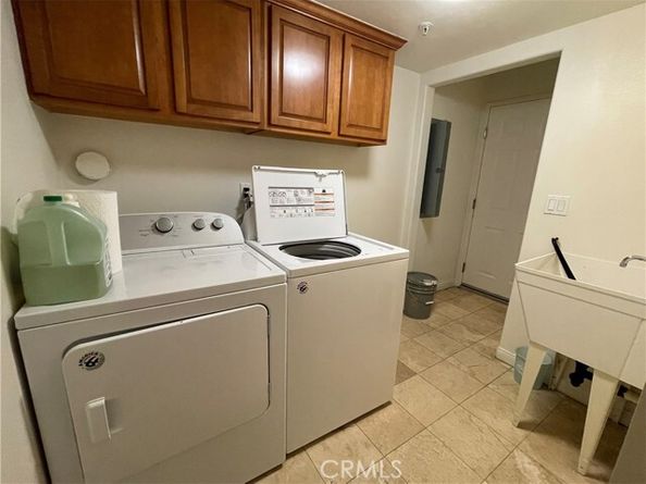 9301 Shirley Avenue 13, Northridge (los Angeles) CA 91324