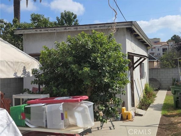 2222 Gates, Los Angeles CA 90031