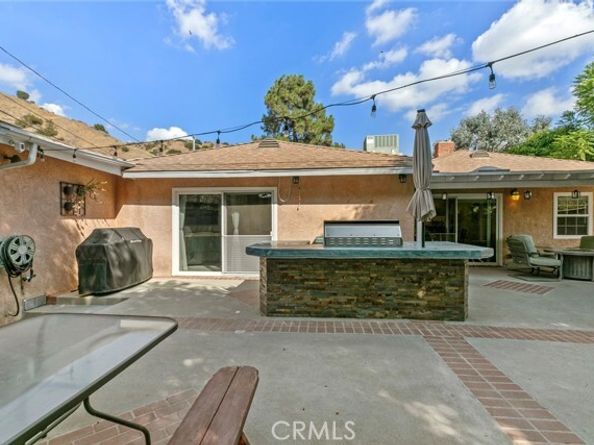 8515 Petaluma, Sun Valley (los Angeles) CA 91352