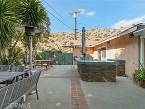 8515 Petaluma, Sun Valley (los Angeles) CA 91352