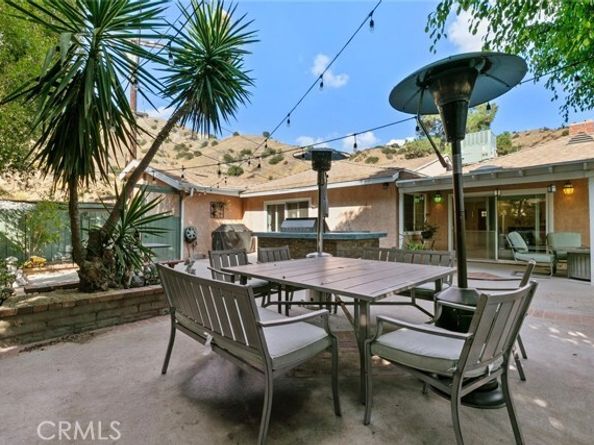 8515 Petaluma, Sun Valley (los Angeles) CA 91352