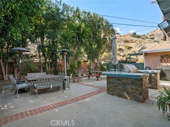 8515 Petaluma, Sun Valley (los Angeles) CA 91352