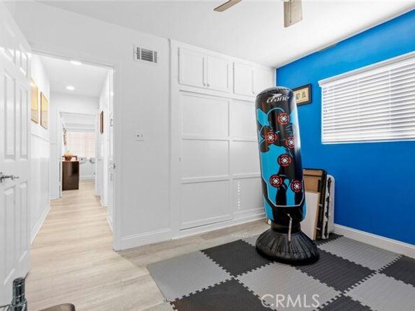 8515 Petaluma, Sun Valley (los Angeles) CA 91352