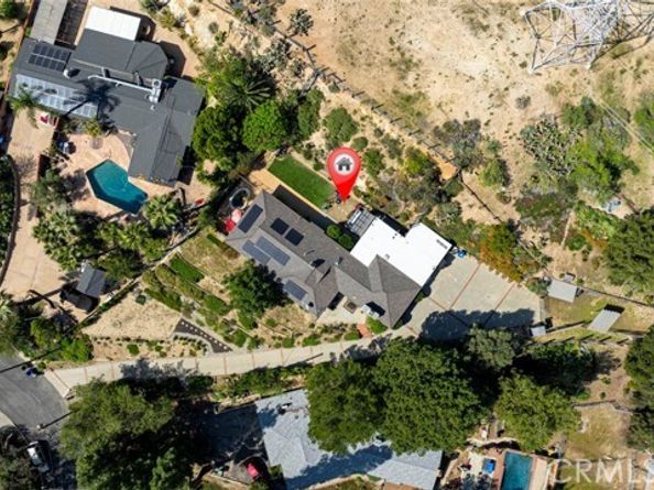 10557 Mahoney, Sunland (los Angeles) CA 91040