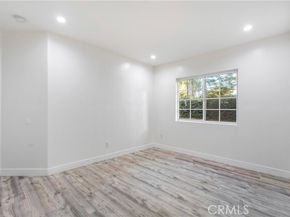 22142 Wyandotte, Canoga Park (los Angeles) CA 91303