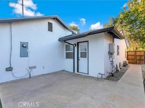 22142 Wyandotte, Canoga Park (los Angeles) CA 91303