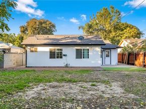 22142 Wyandotte, Canoga Park (los Angeles) CA 91303