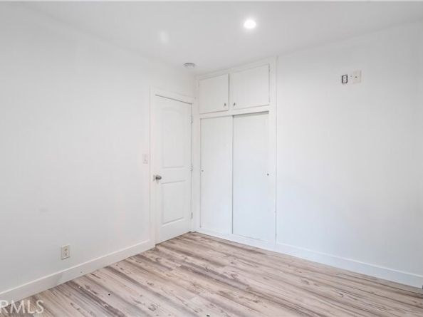 22142 Wyandotte, Canoga Park (los Angeles) CA 91303