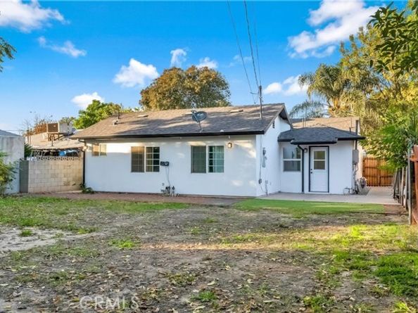 22142 Wyandotte, Canoga Park (los Angeles) CA 91303