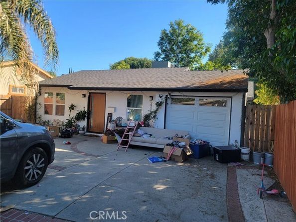22142 Wyandotte, Canoga Park (los Angeles) CA 91303