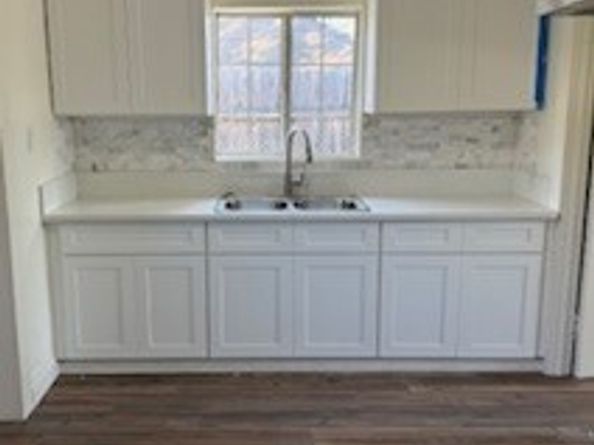 586 W 1st Street, San Pedro (los Angeles) CA 90731