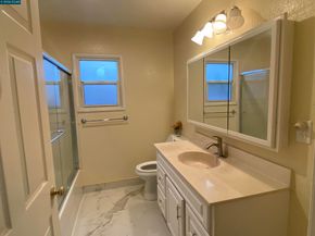 1866 Granada Dr, Concord CA 94519