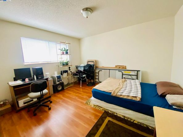 3120 School St, Oakland CA 94602