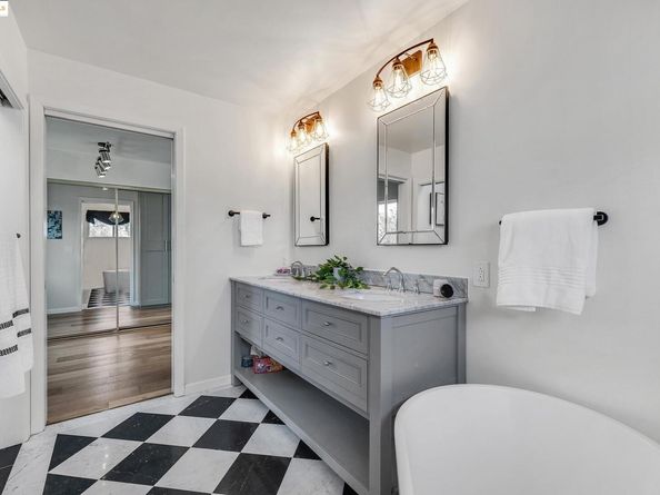 7554 Sunkist Dr, Oakland CA 94605