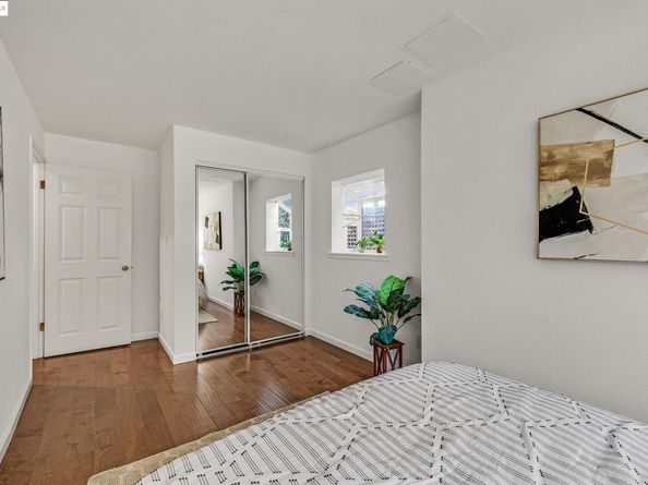 7554 Sunkist Dr, Oakland CA 94605