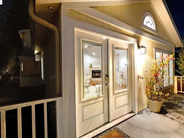 7554 Sunkist Dr, Oakland CA 94605