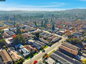 115 Hobart Ave E, San Mateo CA 94402