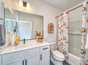 28951 Parkridge Loop 87, Hayward CA 94544