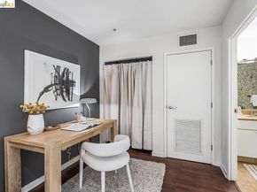 1 Lakeside Dr 911, Oakland CA 94612