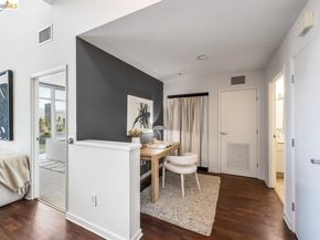 1 Lakeside Dr 911, Oakland CA 94612