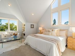 1101 Clarendon Crescent, Oakland CA 94610