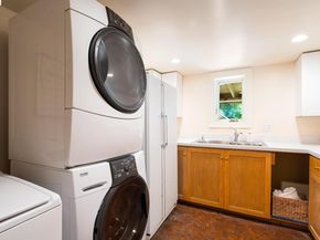 1101 Clarendon Crescent, Oakland CA 94610