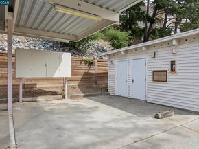 122 Ascot Ct B, Moraga CA 94556