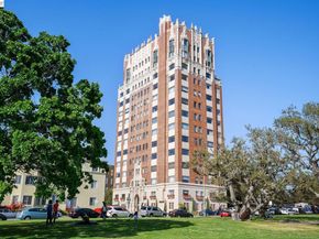 492 Staten Ave 1002, Oakland CA 94610
