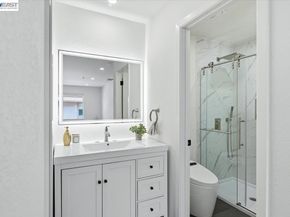 25164 Copa Del Oro Dr 201, Hayward CA 94545