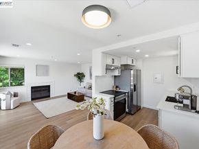 25164 Copa Del Oro Dr 201, Hayward CA 94545
