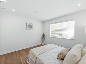 25164 Copa Del Oro Dr 201, Hayward CA 94545