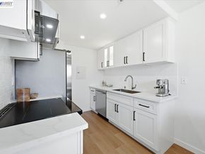 25164 Copa Del Oro Dr 201, Hayward CA 94545