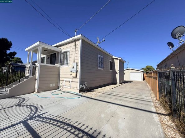 924 7Th St, Richmond CA 94801