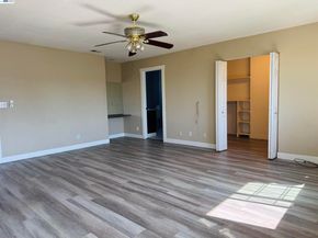 2102 Overhill Rd, Concord CA 94520